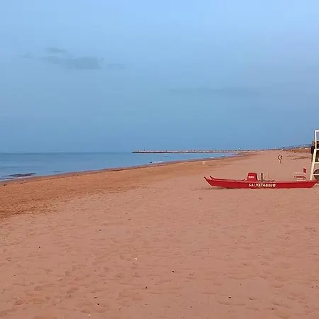 Pineta Mare 아파트 *